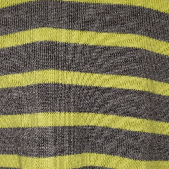 Stripped Sweater - Picture 2 of 3